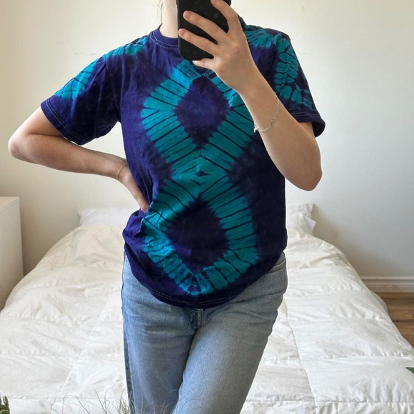 Blue and purple figure eight tie-dye tee - Picture 6 of 7